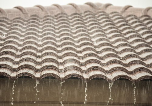 What type of roof is best for heavy rain?